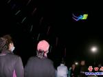 營口紅旗廣場：炫酷風(fēng)箏閃爍夜空